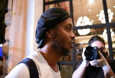 Kifizette az óvadékot, szabadlábon védekezhet Ronaldinho