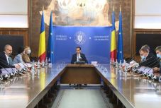 Felszólította a kormányfő a minisztereket, tegyenek javaslatokat az elnöki rendelet tartalmára