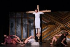 Online repertoárt kínál áprilisban a Szigligeti Színház