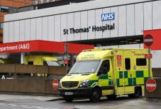 Egy nap alatt 980-an haltak meg Nagy-Britanniában