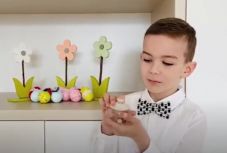 „Védőmaszkot hord a nyuszi, locsolásért nem jár puszi” – de virtuális piros tojást küldhet a kolozsvári kisfiúknak