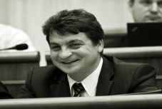 Egy hét magyarságpolitikai írásaiból (ápr. 10 – ápr. 17.)