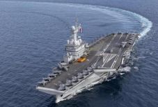 Koronavírus-gócpont lett egy francia hadihajó