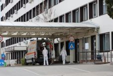 Újabb halálesetek – 478 koronavírus-fertőzött hunyt el eddig Romániában