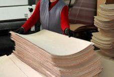 Tömeges fertőzés miatt felfüggesztette tevékenységét az egyik jelentős erdélyi gyár