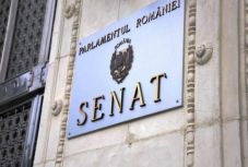 Nagyüzem: hetvenkilenc jogszabályt fogadott el hallgatólagosan a szenátus