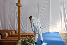 Koronavíurs Olaszországban: a halottak több mint harmada idősotthonban betegedett meg