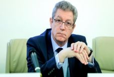 Ambrus Attila: A suszter kaptafája