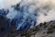 Hatalmas felületen, több mint 24 órája tűz pusztít az Erdélyi-középhegységben