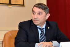 A bölcsődék és óvodák megnyitását kéri a romániai szülők szövetsége