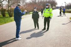 Megjelent a Hivatalos Közlönyben a 65 év felettiek kijárási időkorlátját módosító rendelet