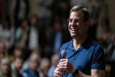 Újabb elnökjelölt indulna az amerikai választáson, libertárius színekben