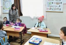 Ezeket a telefonszámokat hívhatja a tanév lezárásával kapcsolatos kérdéseivel