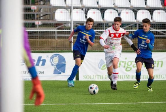 Labdarúgás: az U19-es kivételével valamennyi utánpótlás-bajnokságot törölték