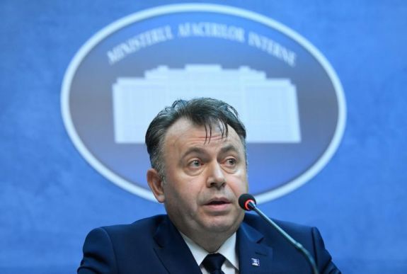 Koronavírus: év végén a járvány második hullámára számít az egészségügyi miniszter