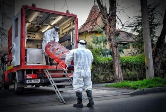 Újabb 16 koronavírus-fertőzött hunyt el az országban