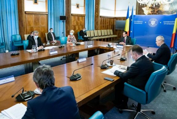 Jó hír a szülőknek és a kényszerszabadságon lévő alkalmazottaknak