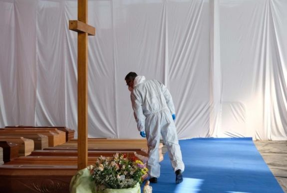 Spanyolországban 27 ezerhez közelít a halálos áldozatok száma