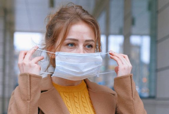 Mekkora kiadással jár egy családnak a kötelező maszkviselés?