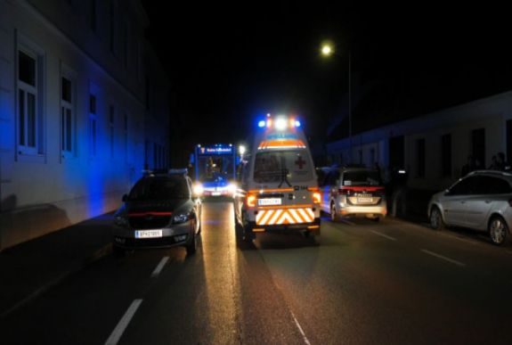 19 éves ámokfutó késelt az ausztriai Badenban