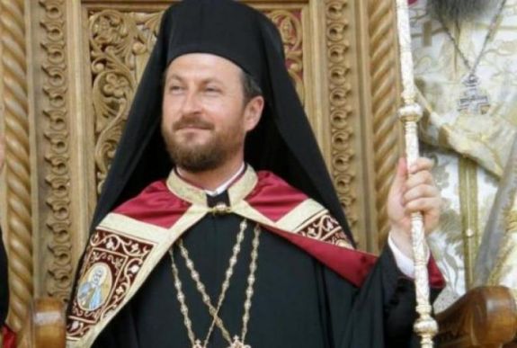 Őrizetbe vették Huşi volt püspökét kiskorú megrontásának gyanúja miatt