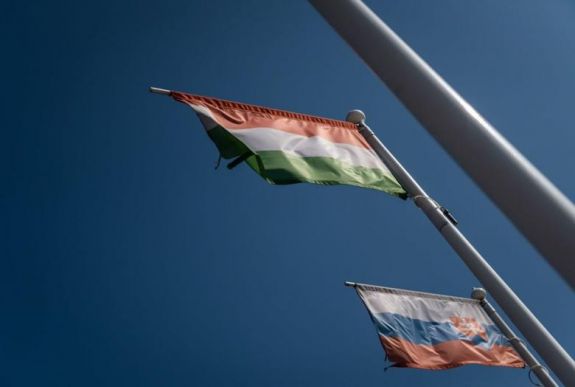 Péntektől a szlovákiai magyarok már átjárhatnak Magyarországra