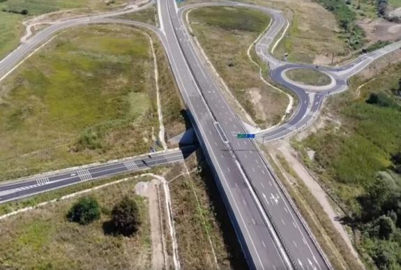 Megnyitják a teherforgalom számára is a dél-erdélyi autópálya 21 kilométeres szakaszát