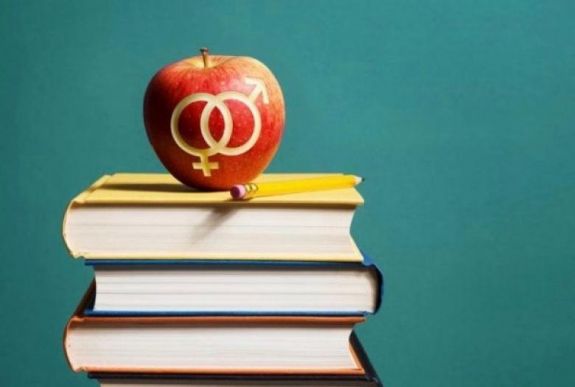 Egyetemisták szövetsége: ne kössék szülői beleegyezéshez a fiatalok iskolai szexuális nevelését