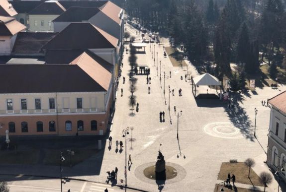 Sepsiszentgyörgy önkormányzata nagyobb helyet biztosít a vendéglők teraszainak