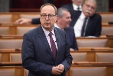 Németh Zsolt: a magyar szuverenitás helyreállítását is jelentette a parlament létrejötte