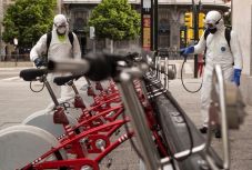 Franciaországban július 24-ig meghosszabbítják a rendkívüli állapotot