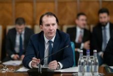 A PSD egyszerű indítványt nyújtott be a pénzügyminiszter ellen