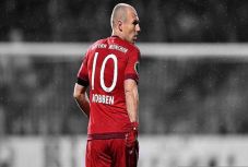 Csillagászati gázsival csábítják Brazíliába Arjen Robbent