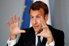 A kulturális szektort támogató intézkedéseket jelentett be a francia elnök