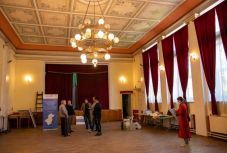 Kezdődik a várad-velencei kultúrház átépítése