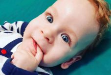 Összefogás Noelért: a kisfiú megkapta az ötödik Spinraza-kezelést