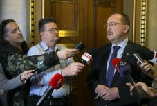 Az Országgyűlés külügyi bizottsága is állást foglalt Klaus Iohannis magyarellenes kirohanásával kapcsolatban