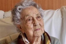 Túlélte a fertőzést Spanyolország legidősebb embere, egy 113 éves nő 