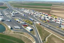 Csaknem 30 százalékkal csökkent a hazai autópiac az év első négy hónapjában