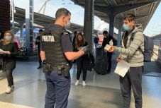 Vészhelyzet: hétfőtől már bírságolhatják a hatóságok a szabályszegőket