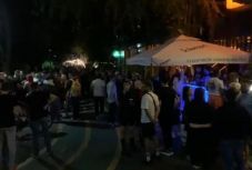 Megbírságolták a bukaresti parkban miccset felszolgáló vendéglőt