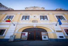 Újra kinyit a Maros Megyei Könyvtár és a Maros Megyei Múzeum