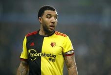 Premier League: a Watford kapitánya nem megy edzésre, félti az egészségét és a kisfiát