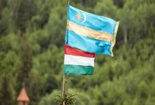 Meghosszabbították 6 hónappal a nemzeti régiós polgári kezdeményezés aláírásgyűjtését