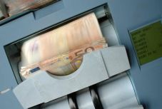 Négy uniós ország ellenjavaslattal él a német-francia helyreállítási alappal szemben