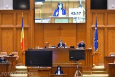 Megszavazta a képviselőház az oktatási miniszter ellen benyújtott egyszerű indítványt