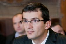 Peti András további négy évig a marosvásárhelyi repülőtér igazgatója marad