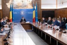 Most már hivatalos: ezek a lazítások lépnek hatályba hétfőtől