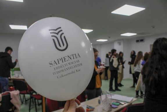 Online nyílt napokat tartanak a Sapientia csíkszeredai karán