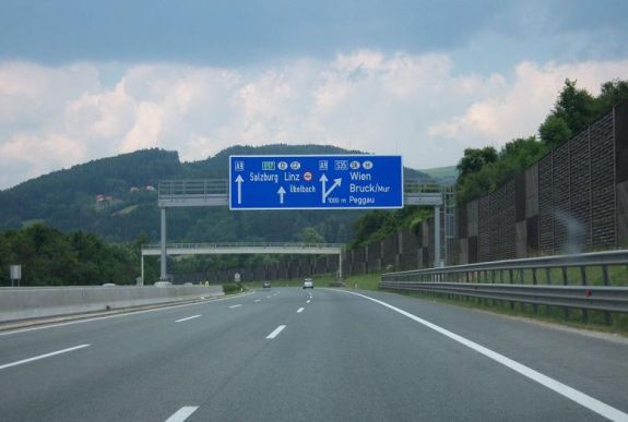 Megnyíltak a magyar-osztrák határátkelők is
